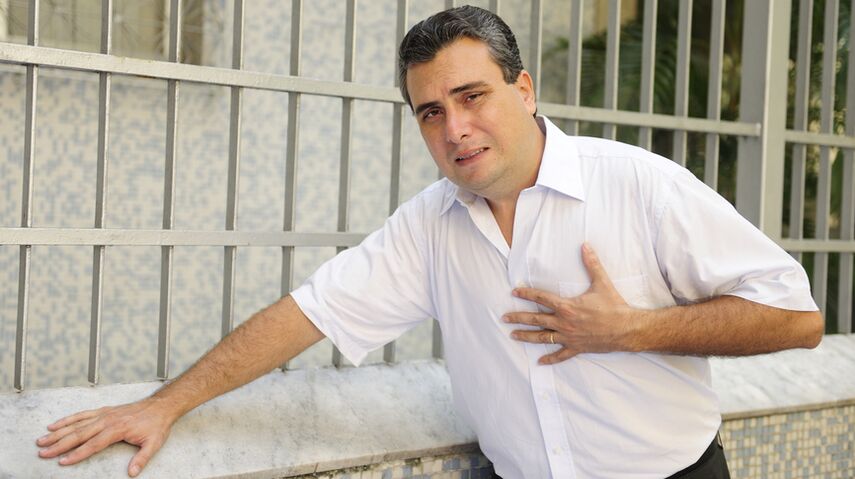Η θωρακική οστεοχόνδρωση εκδηλώνεται συχνά με αίσθημα πόνου στην περιοχή της καρδιάς